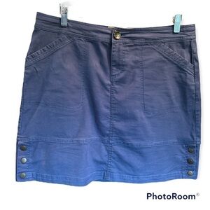 Aventura Organic Cotton & Spandex Light Blue Denim Skirt 3 Snap Hem Detail Sz 10